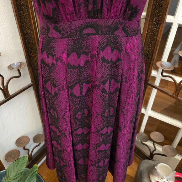 WHBM Sleeveless Pleated Halter Midi Dress, Sz 10 - Picture 4 of 15